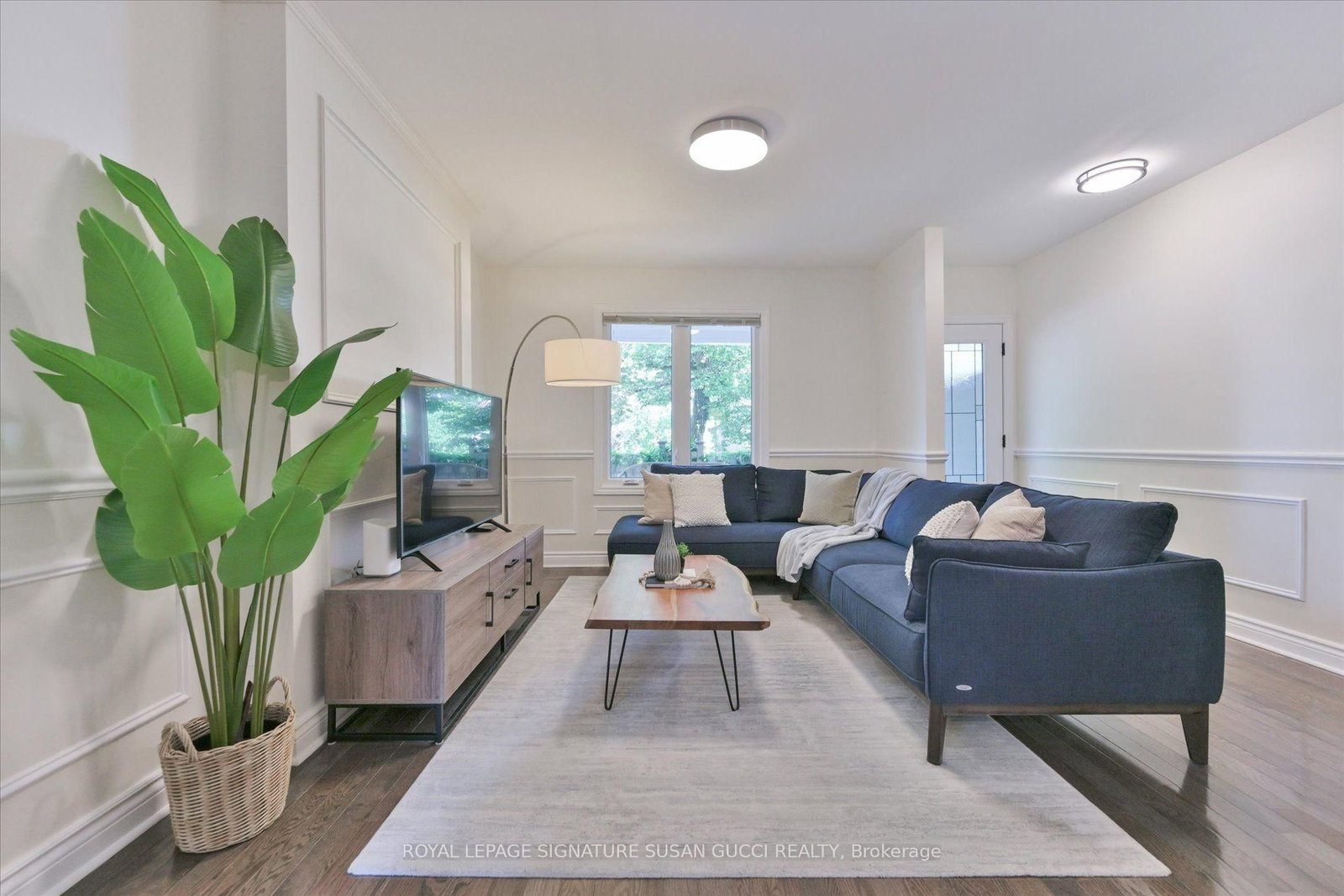 918 Greenwood Avenue • Toronto, ON photo 8