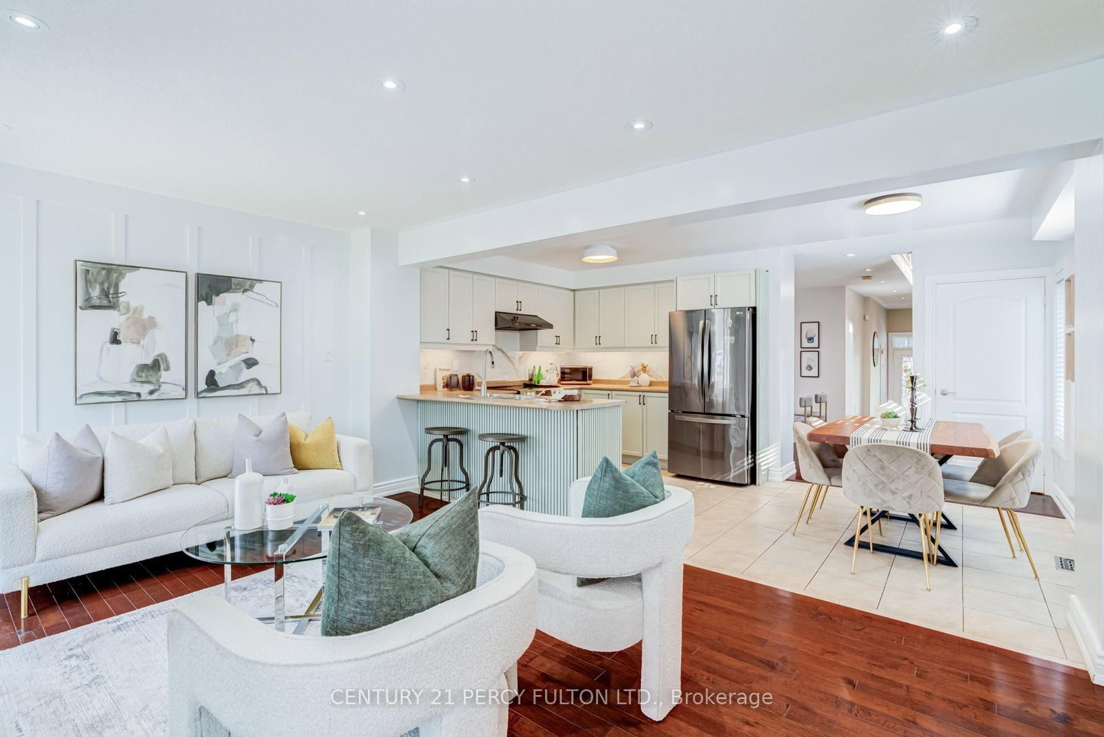55 Unsworth Crescent • Ajax, ON photo 6