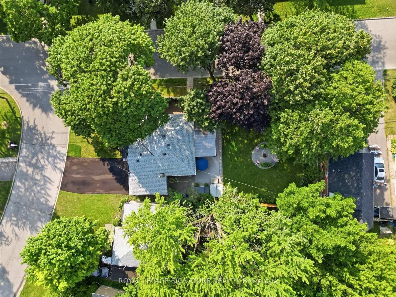 24 Latham Avenue • Toronto, ON photo 42