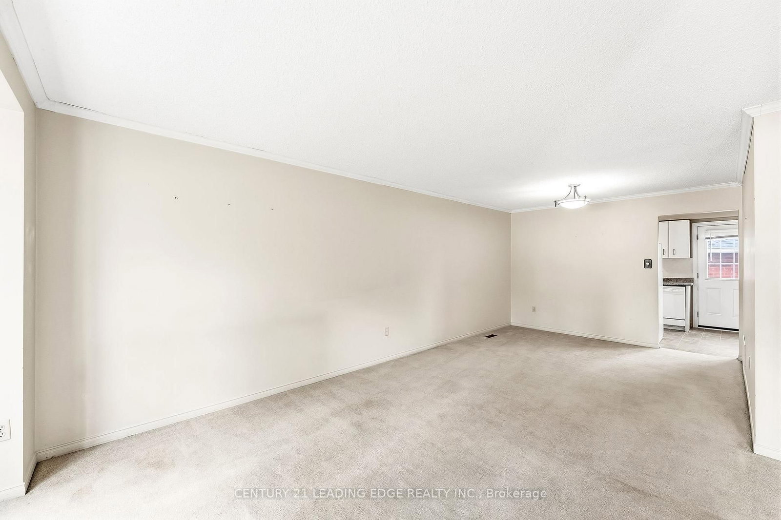 10 Bassett Boulevard • #91 • Whitby, ON photo 10