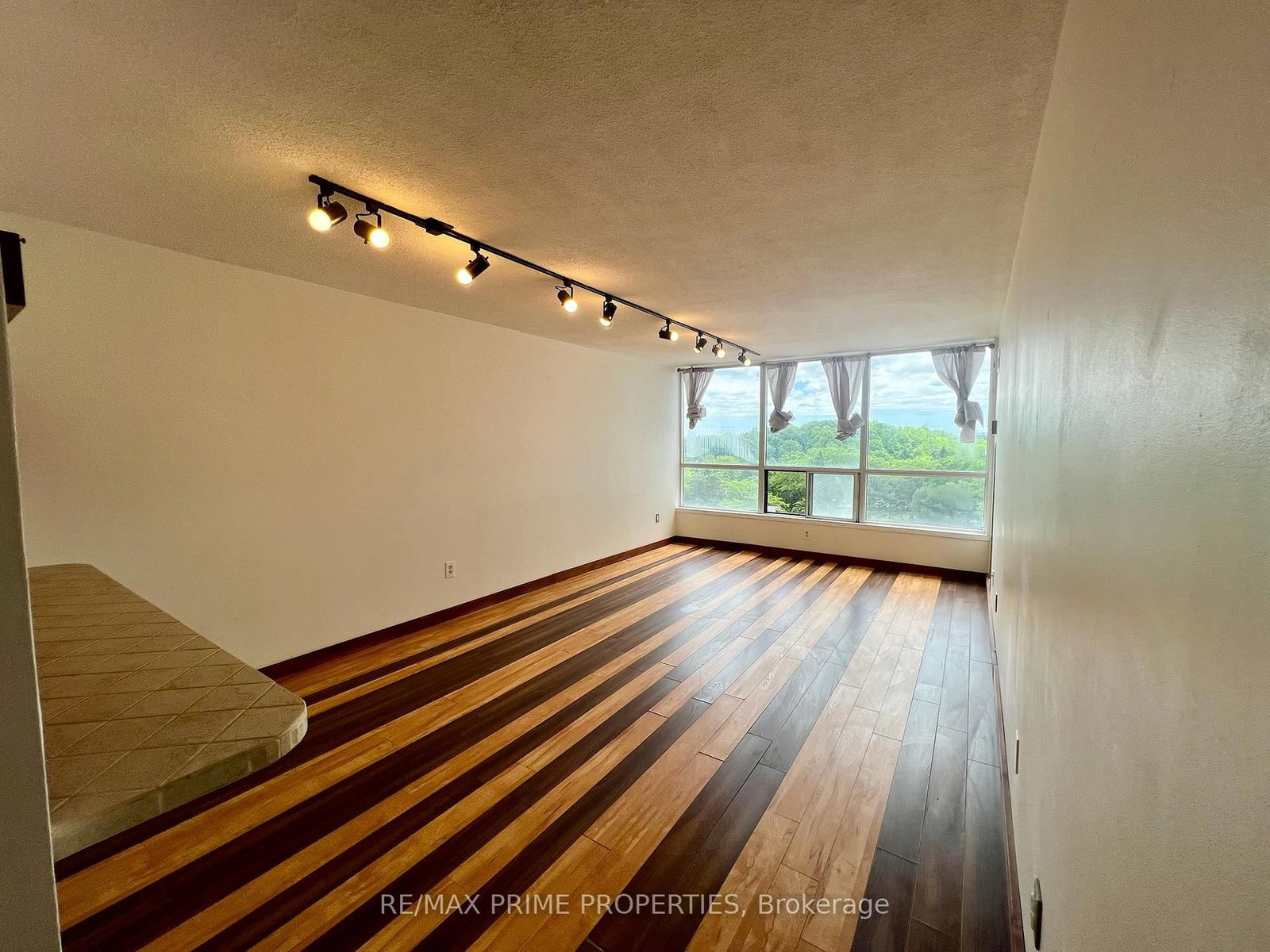 821-3050 Ellesmere Road, Toronto, ON, photo 4