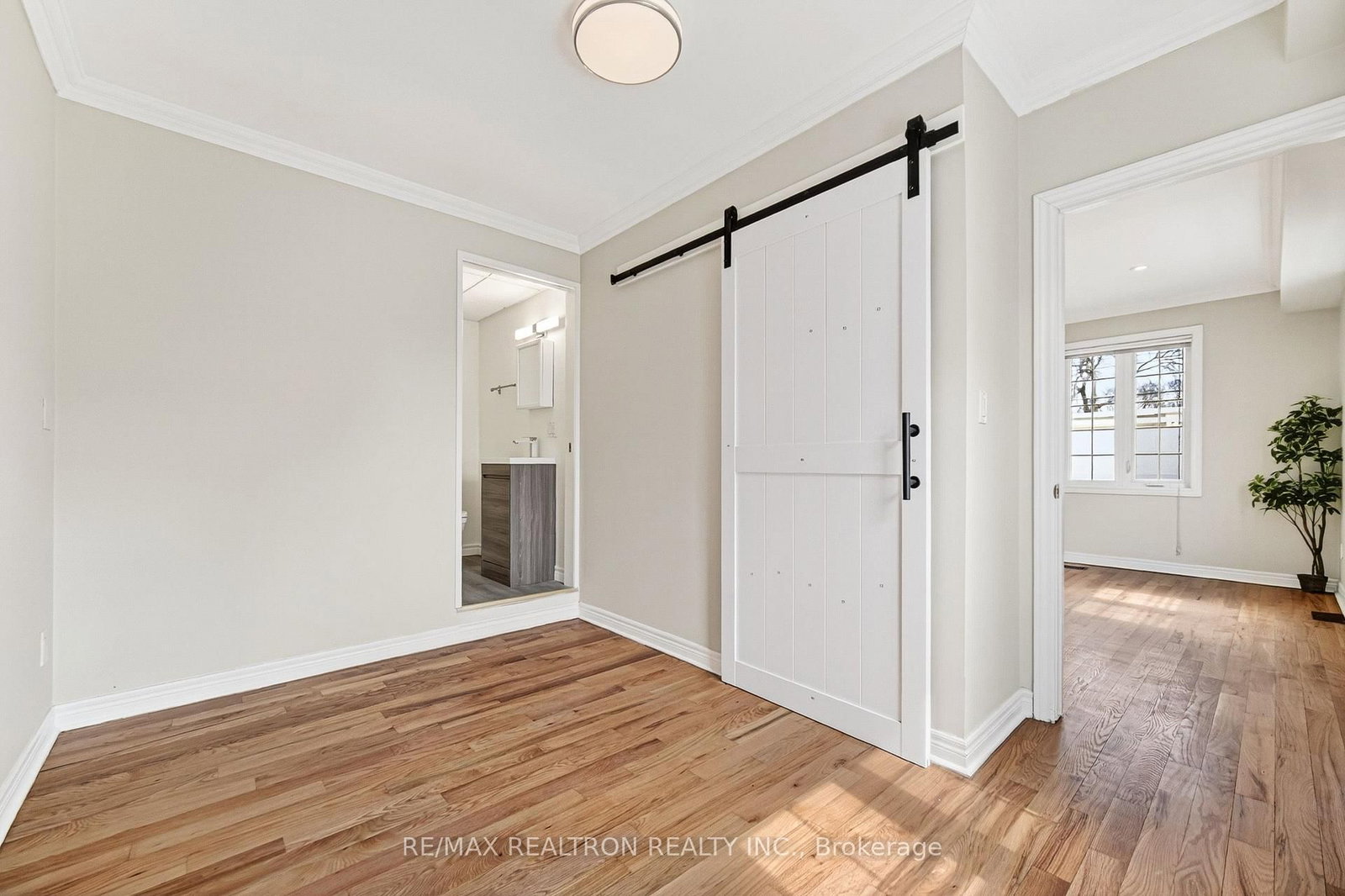454 Donlands Avenue • Toronto, ON photo 11