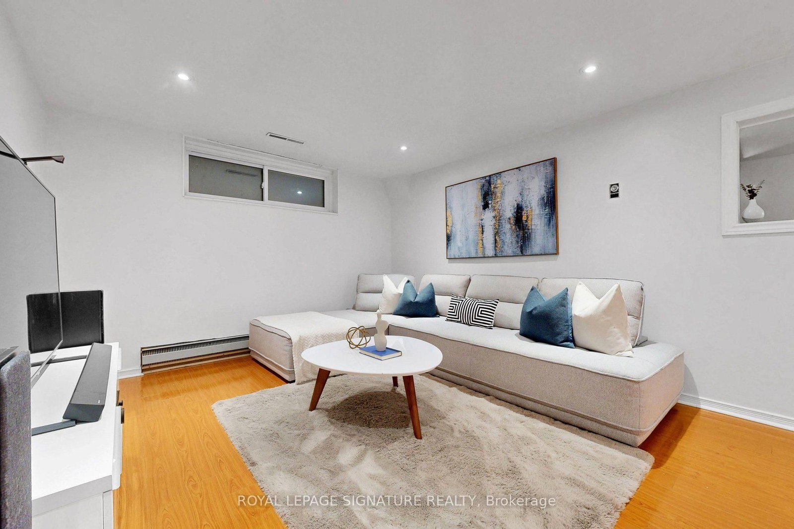 67 Cathedral Bluffs Drive • Toronto, ON photo 30