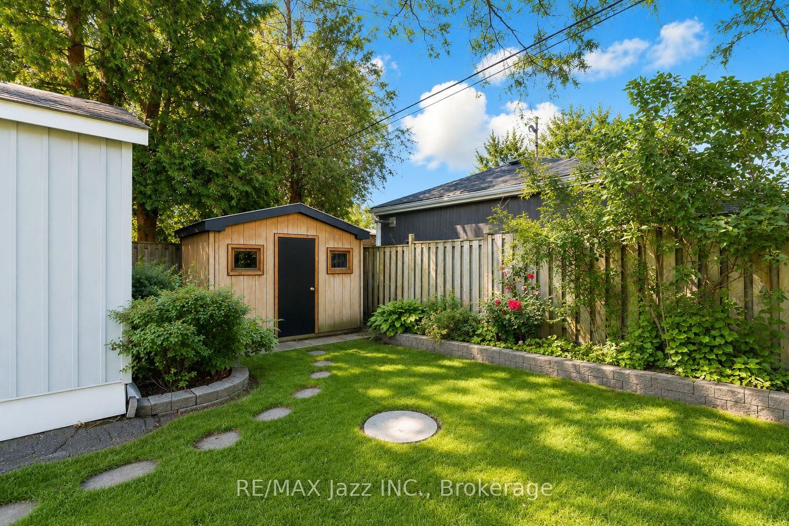 132 Highland Avenue • Oshawa, ON photo 13