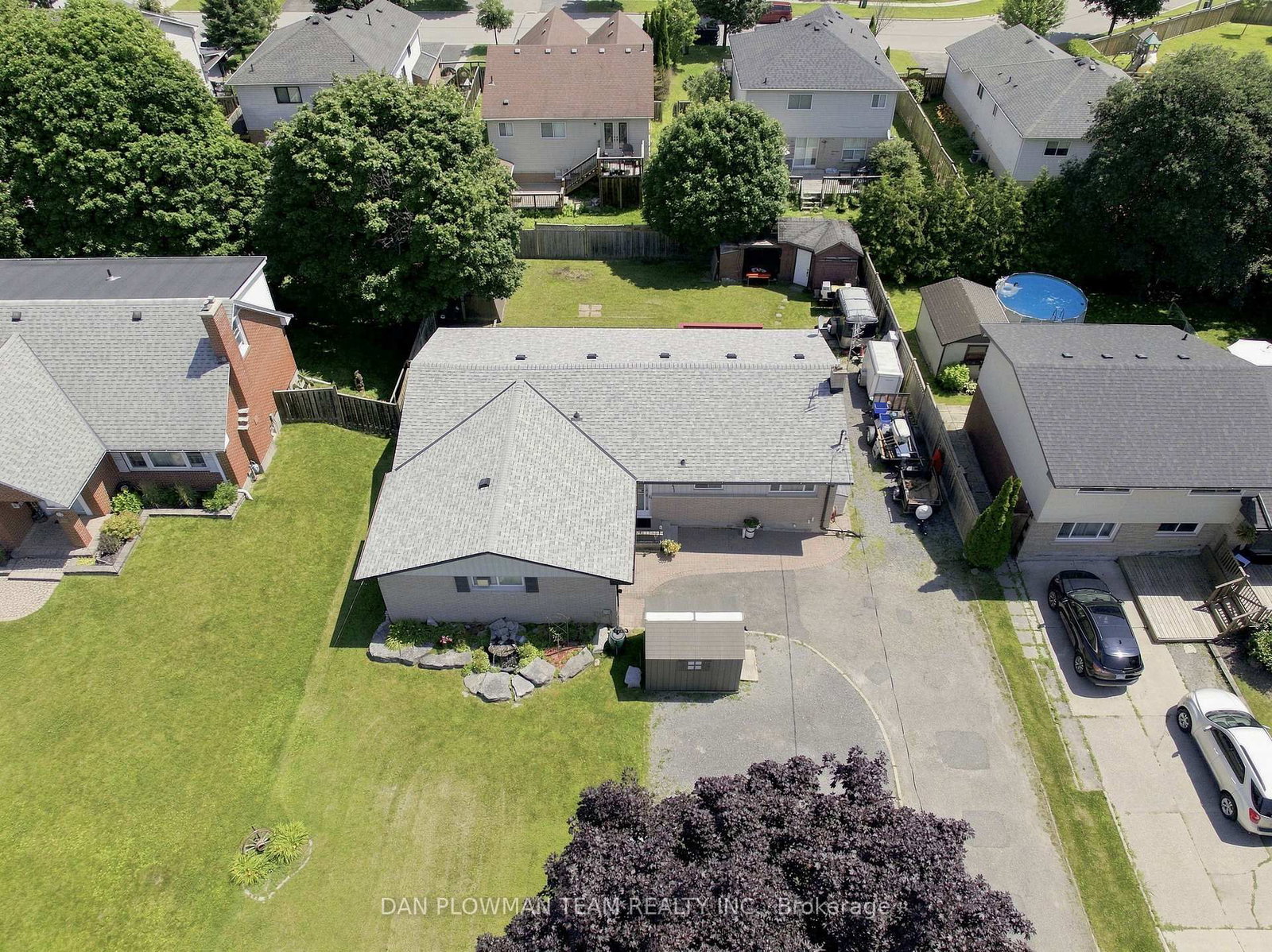 211 N Liberty Street • Clarington, ON photo 41