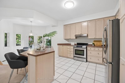 2352 Canterbury Crescent • Pickering, ON photo 8