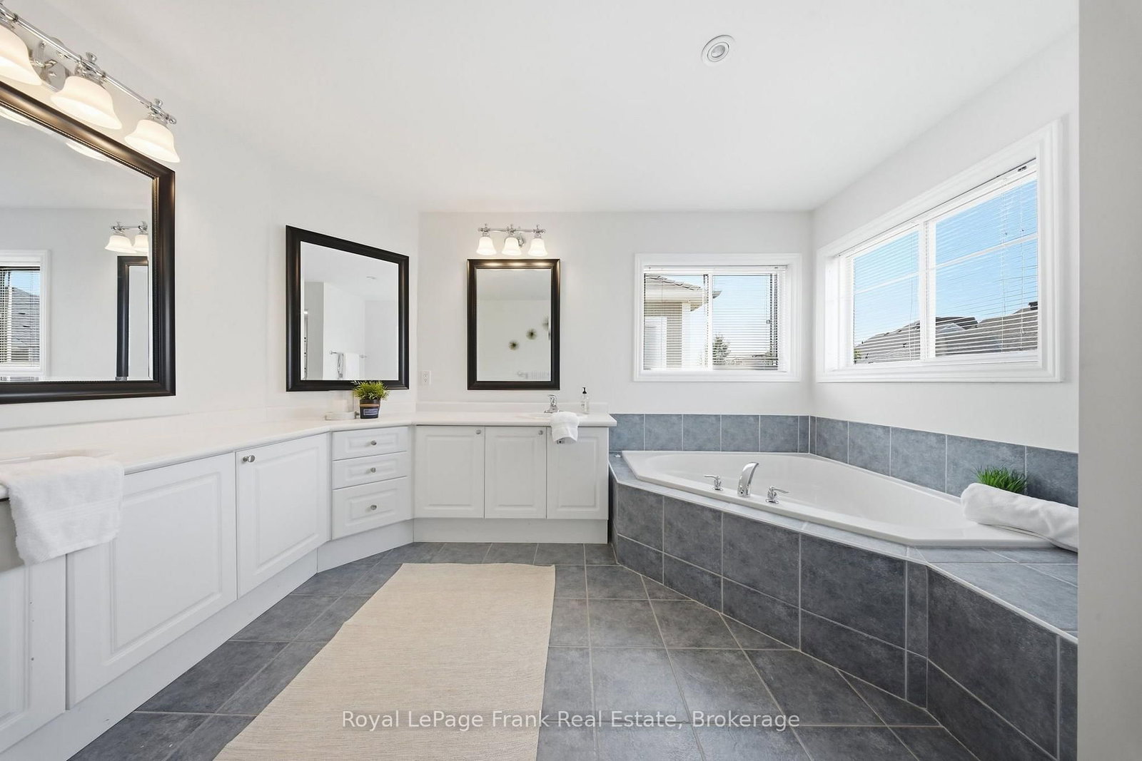 12 Princeton Court • Whitby, ON photo 29