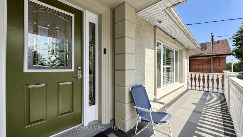 555 McCowan Road