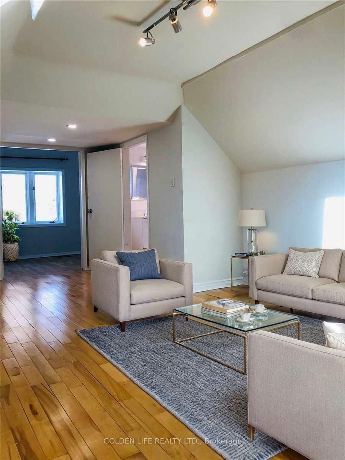 Upper-27 Rivercourt Boulevard, Toronto, ON