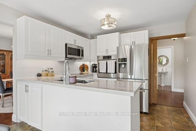 12 Jason Drive • Whitby, ON photo 14