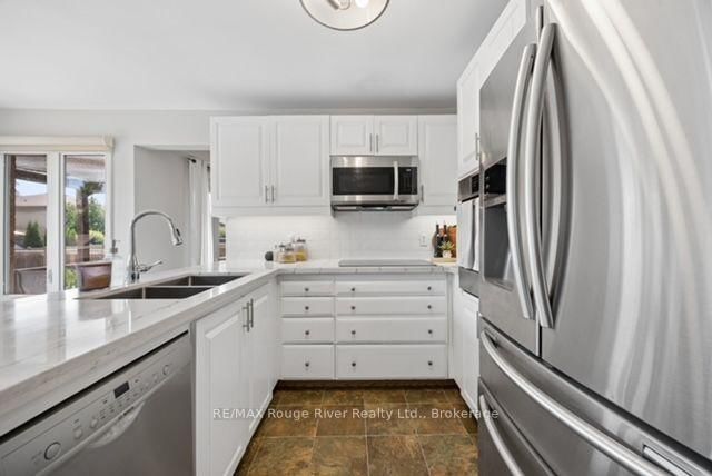 12 Jason Drive • Whitby, ON photo 15