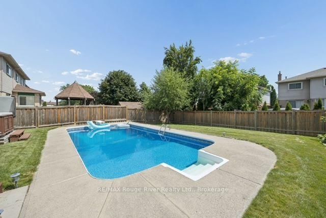 12 Jason Drive • Whitby, ON photo 47