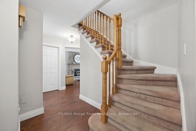 12 Jason Drive • Whitby, ON photo 5
