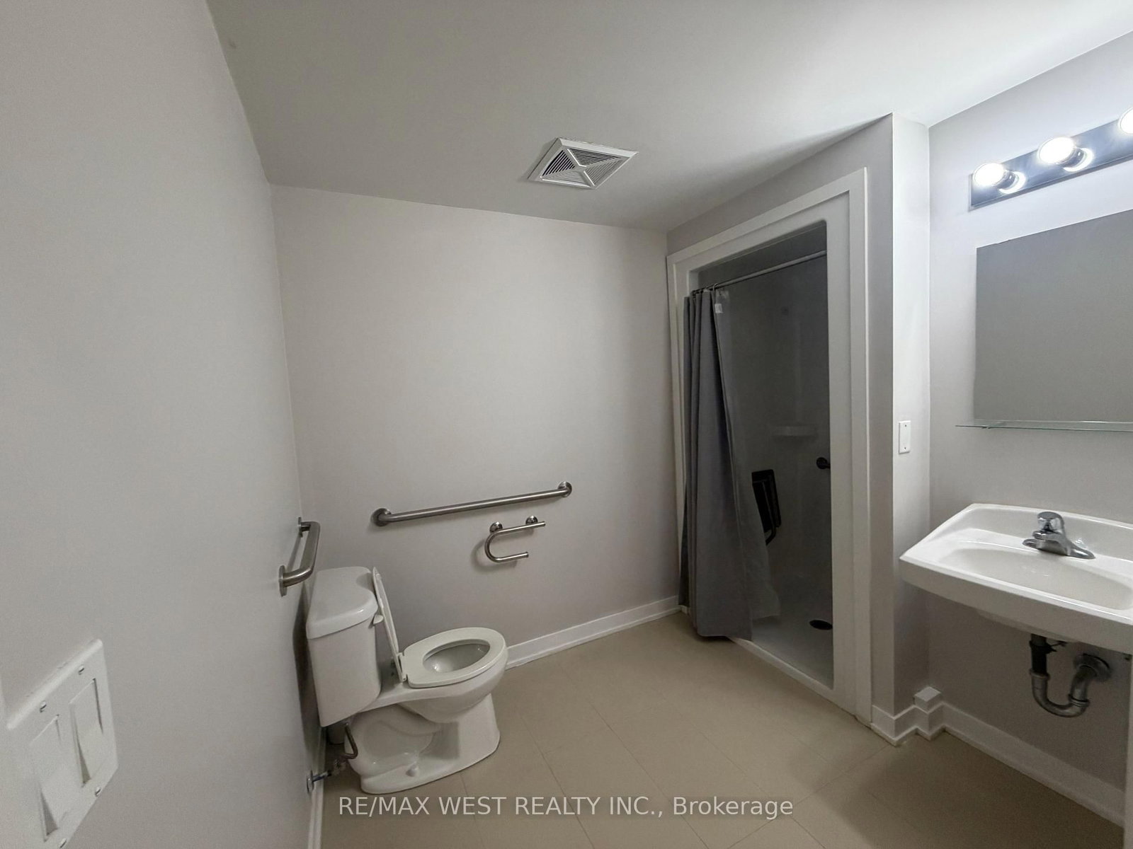 1800 Simcoe Street N • #302 • Oshawa, ON photo 16