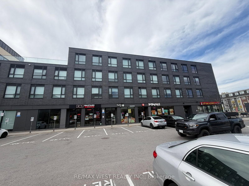 302 - 1800 Simcoe Street N