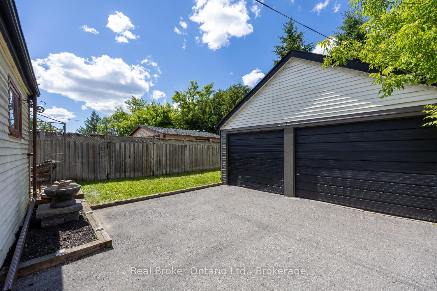 248 Mitchell Avenue • Oshawa, ON photo 25