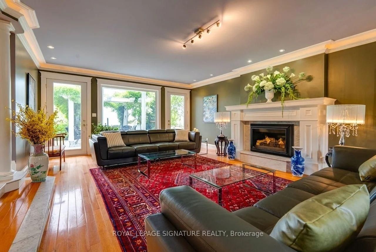 220 Greyabbey Trail • Toronto, ON photo 21