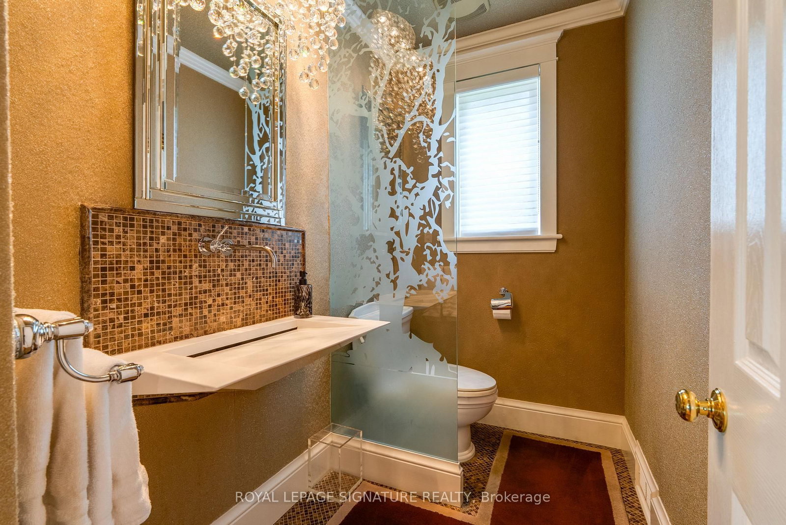 220 Greyabbey Trail • Toronto, ON photo 23