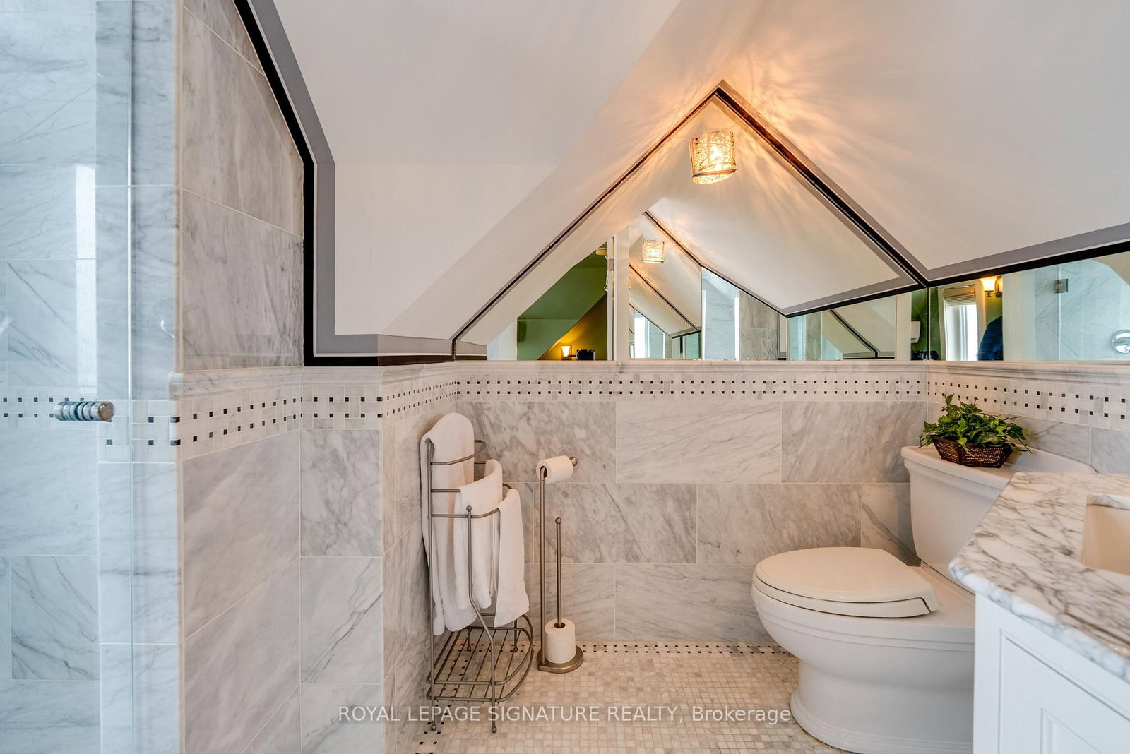 220 Greyabbey Trail • Toronto, ON photo 34