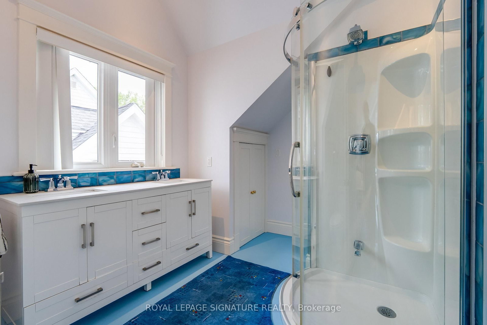 220 Greyabbey Trail • Toronto, ON photo 39