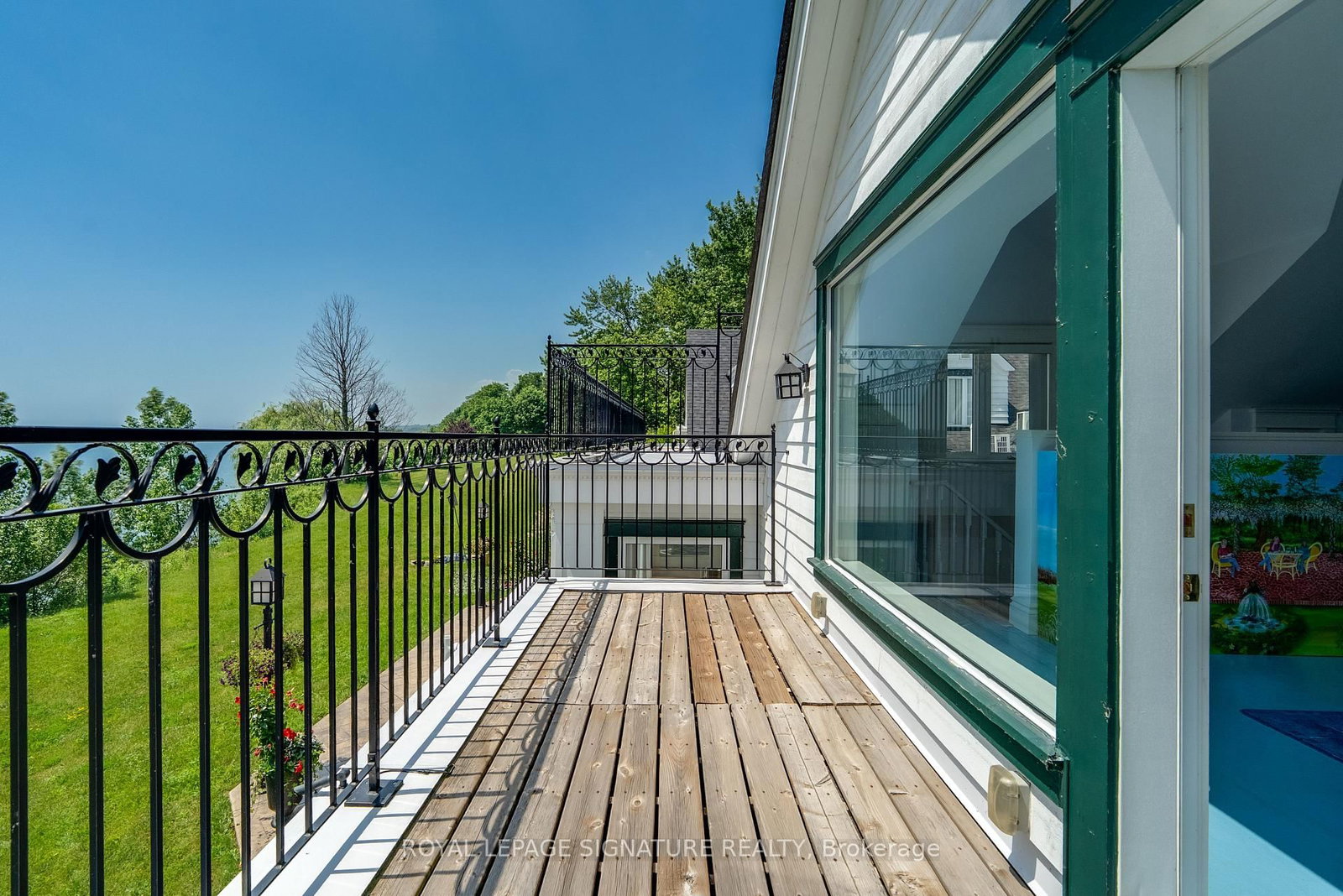 220 Greyabbey Trail • Toronto, ON photo 40