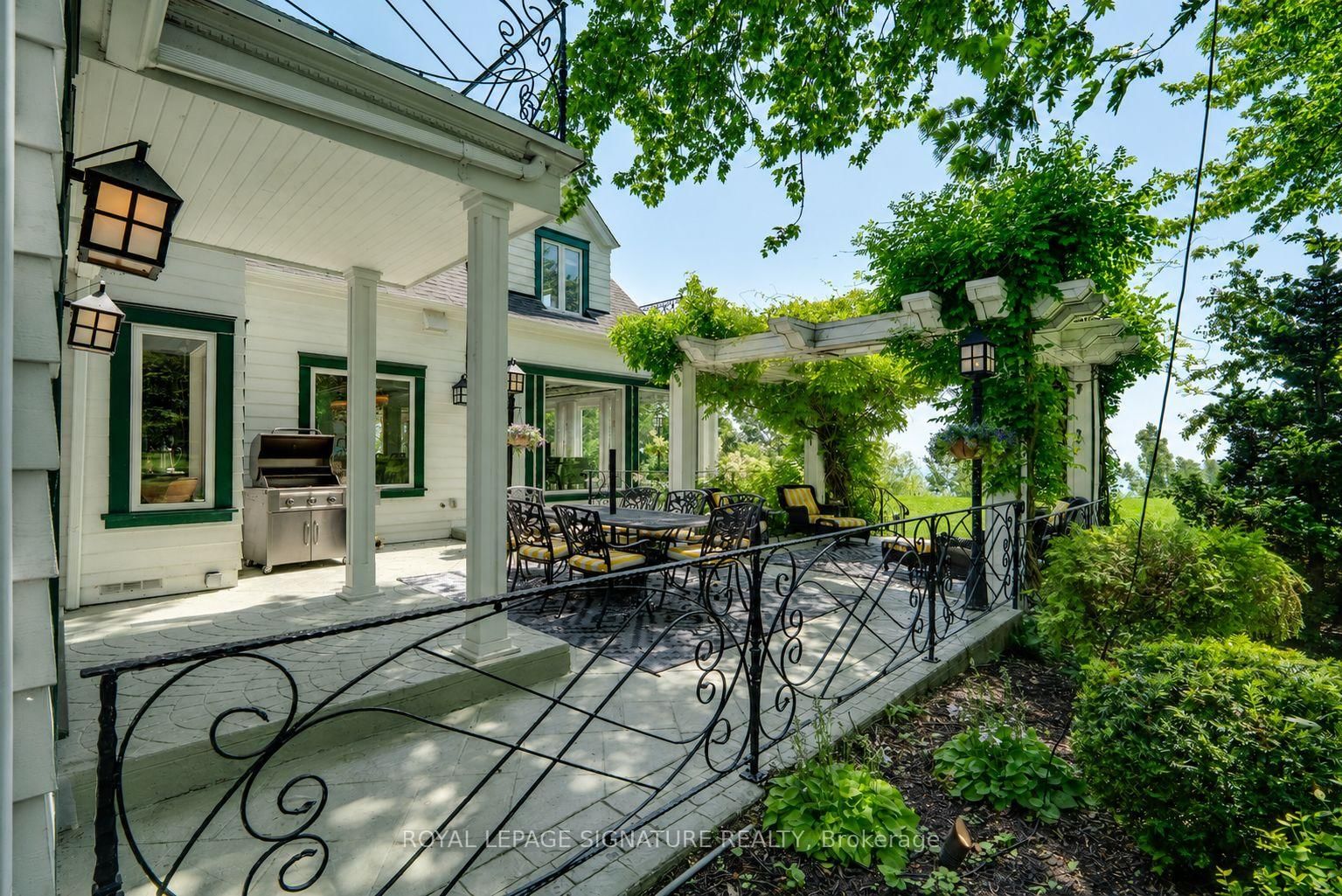 220 Greyabbey Trail • Toronto, ON photo 43