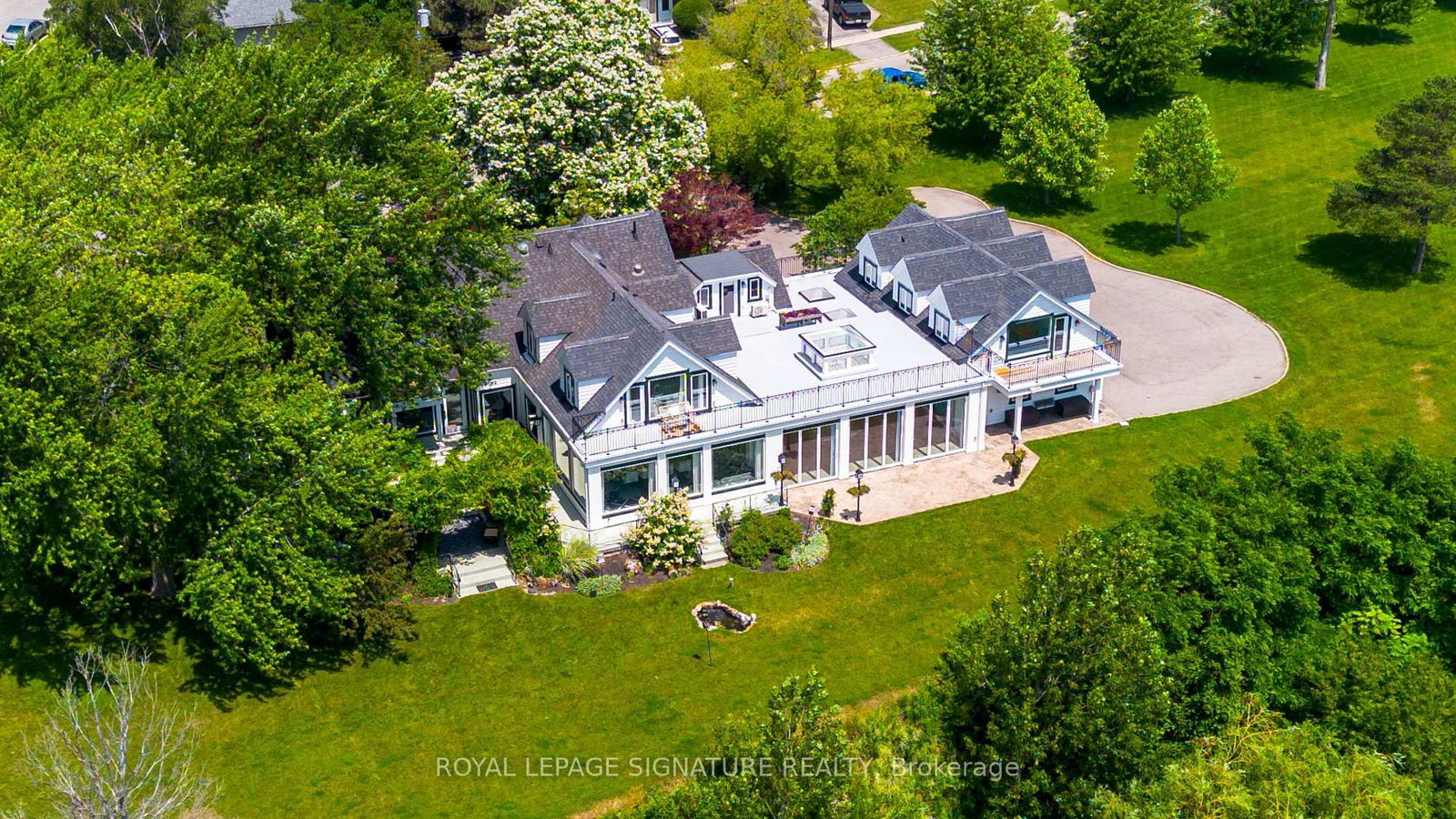 220 Greyabbey Trail • Toronto, ON photo 50