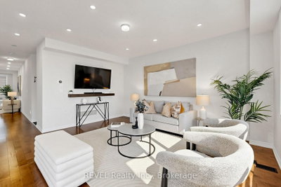 993 Lockie Drive • Oshawa, ON photo 8