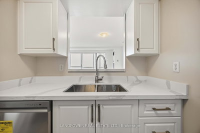 5039 E Finch Avenue • #1807 • Toronto, ON photo 7