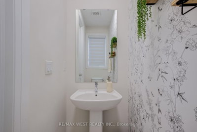 2688 Sapphire Drive • Pickering, ON photo 8
