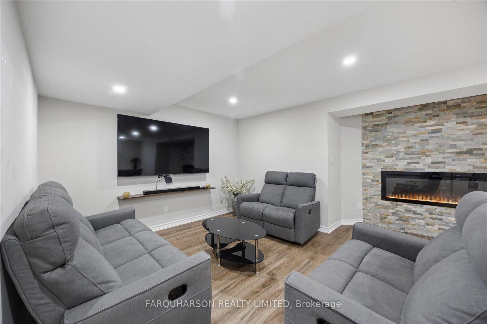 38 Keiffer Court • Whitby, ON photo 26