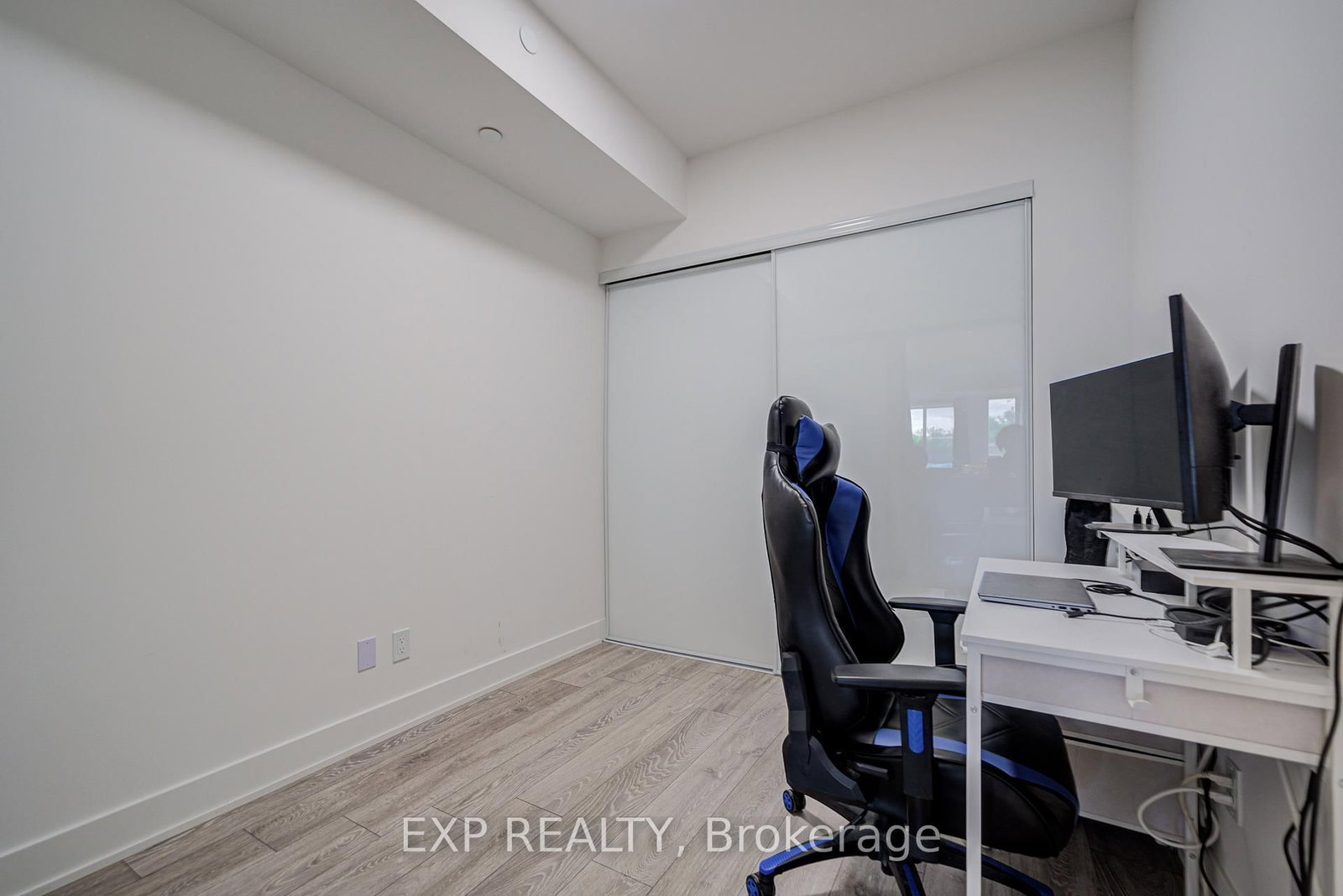 1285 E Queen Street • #211 • Toronto, ON photo 8
