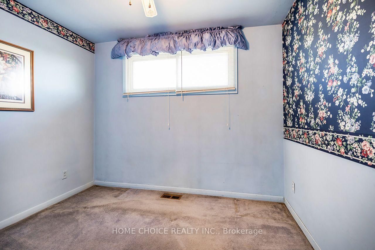 341 Rosedale Drive • Whitby, ON photo 12