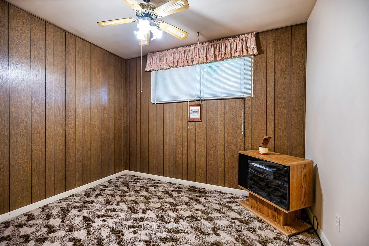 341 Rosedale Drive • Whitby, ON photo 15