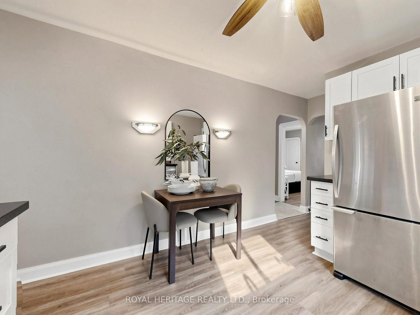 221 Hibbert Avenue • Oshawa, ON photo 10
