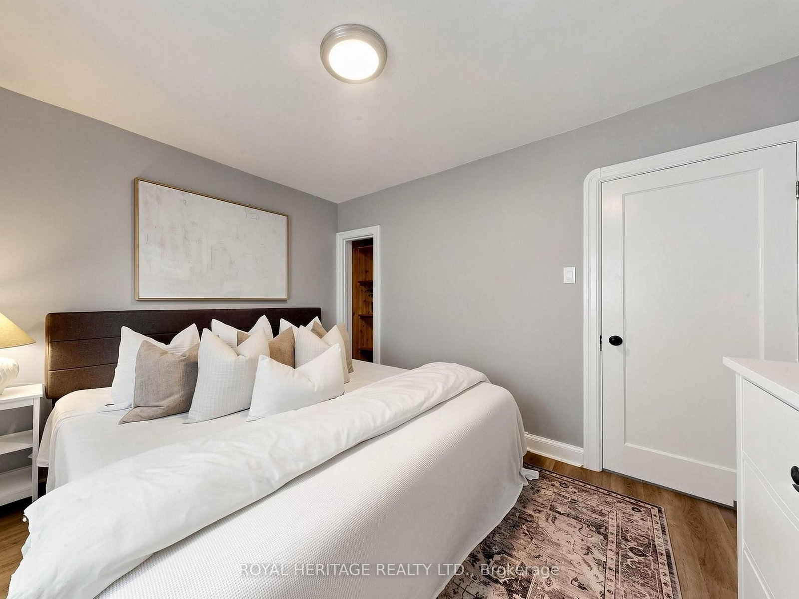 221 Hibbert Avenue • Oshawa, ON photo 17