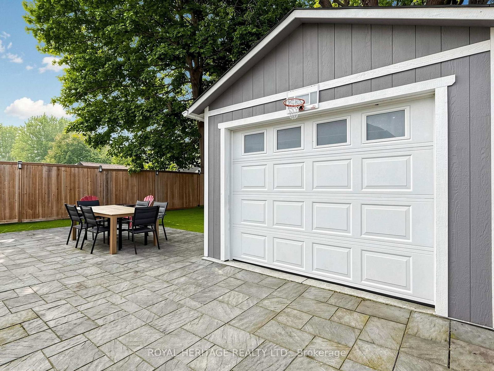 221 Hibbert Avenue • Oshawa, ON photo 48