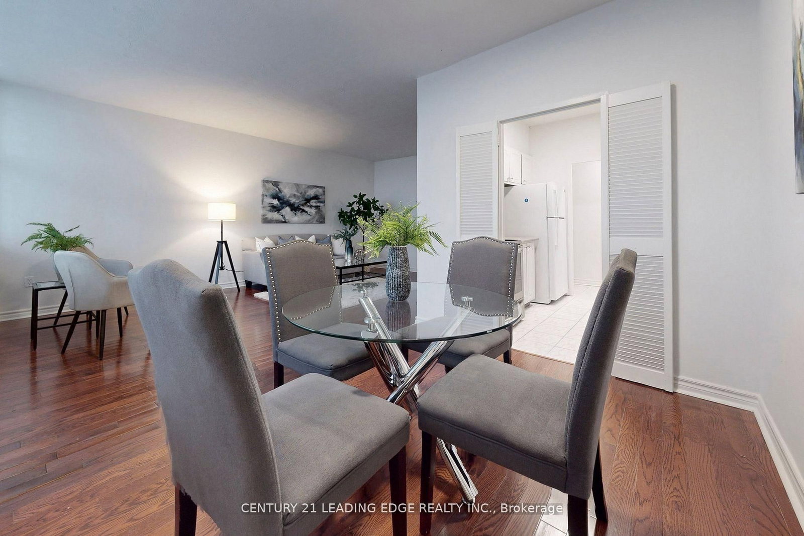 2245 E Eglinton Avenue • #1005 • Toronto, ON photo 18