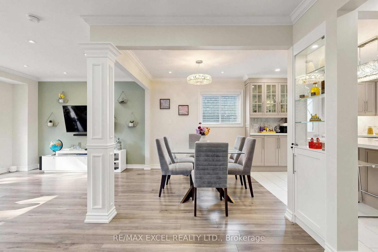 116 Glen Springs Drive • Toronto, ON photo 10