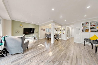 116 Glen Springs Drive • Toronto, ON photo 6
