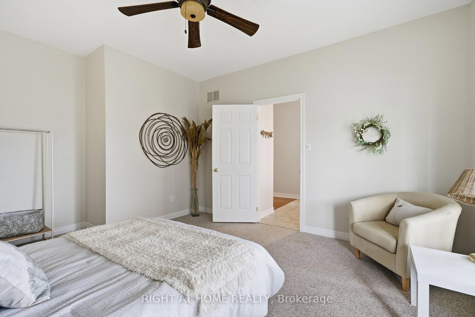 5 Park Place Lane • Clarington, ON photo 22