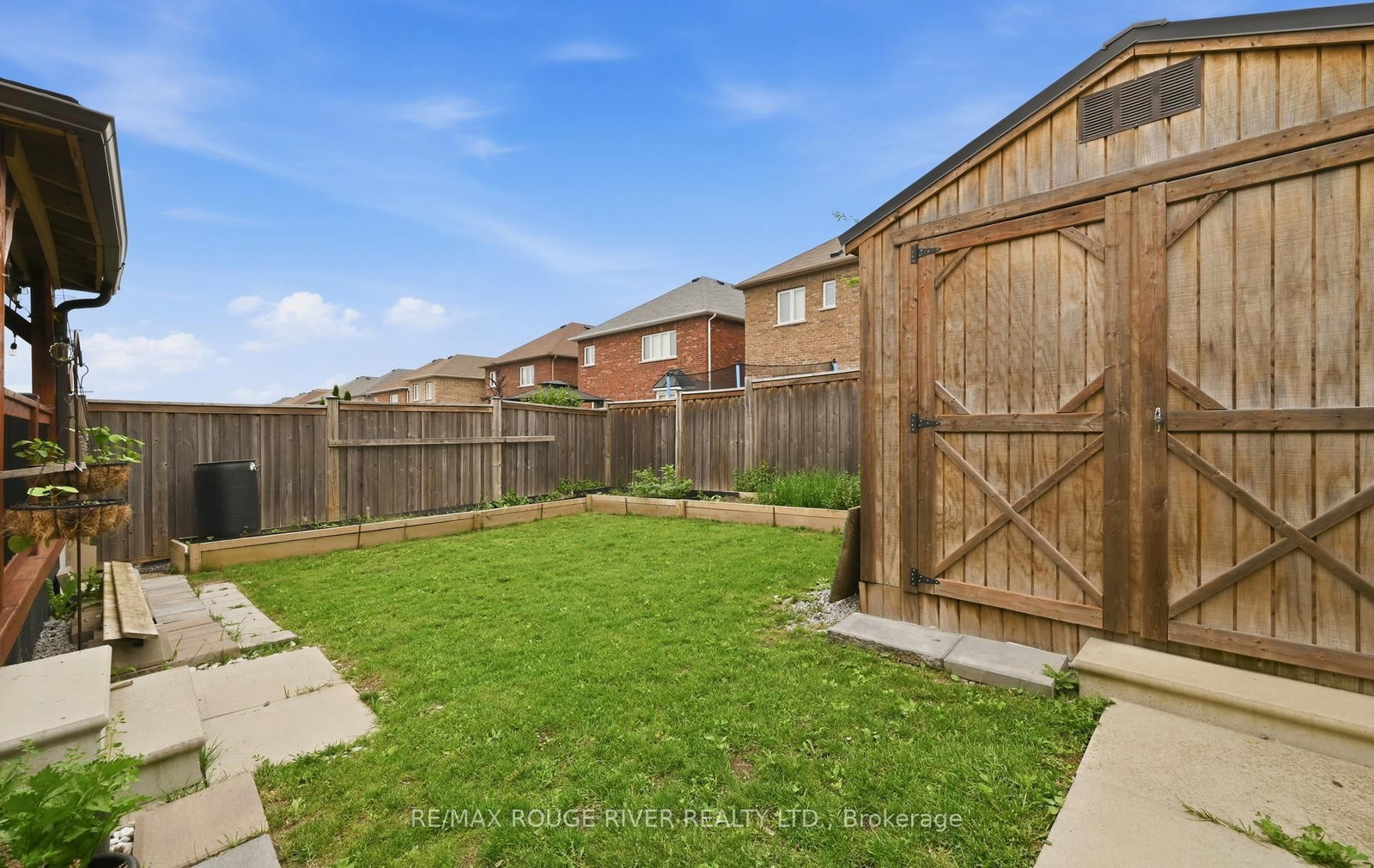886 Groveland Avenue • Oshawa, ON photo 40