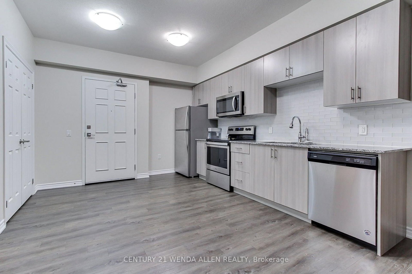 290 Liberty Street N • #420 • Clarington, ON photo 10