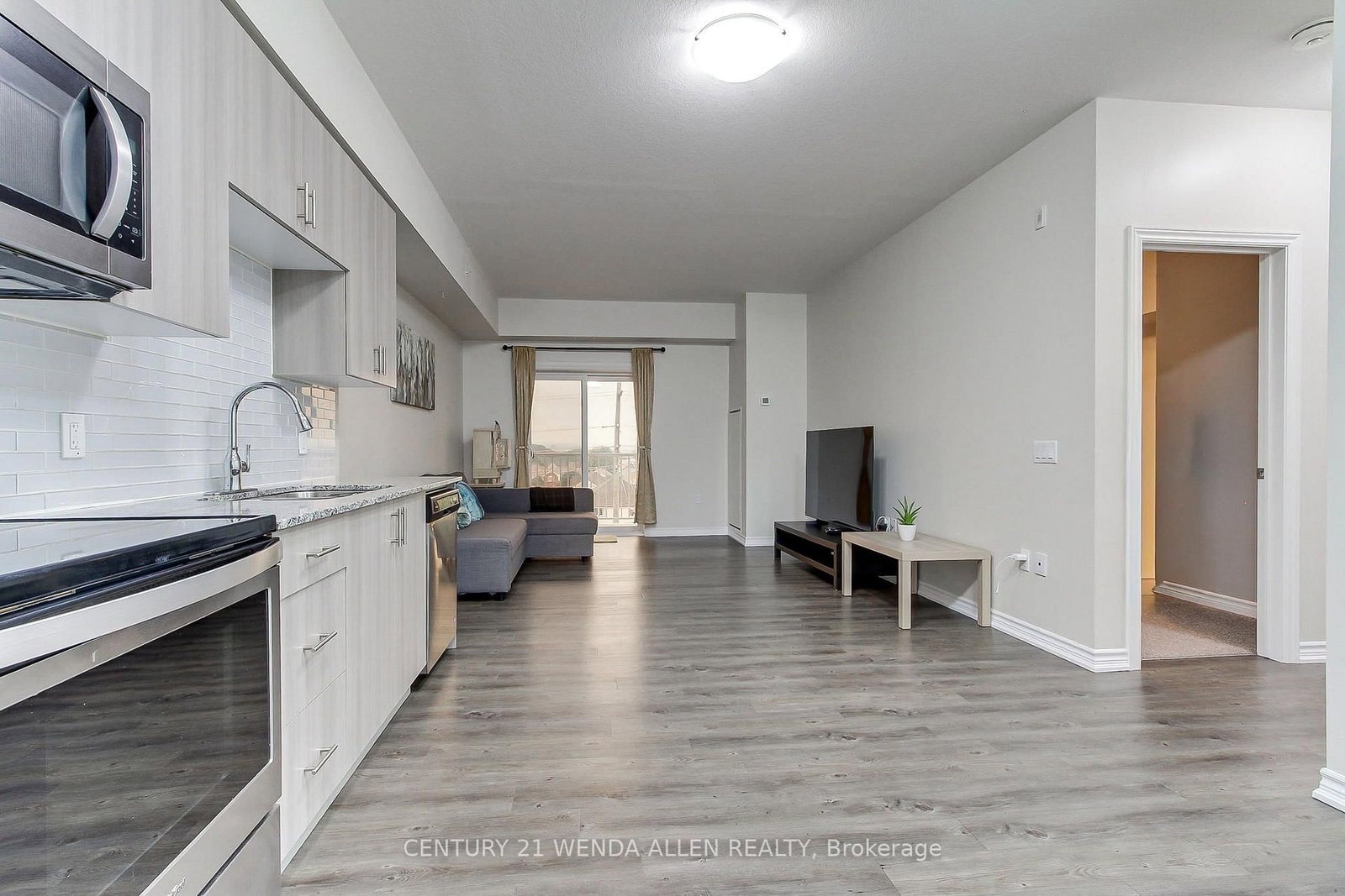 290 Liberty Street N • #420 • Clarington, ON photo 14