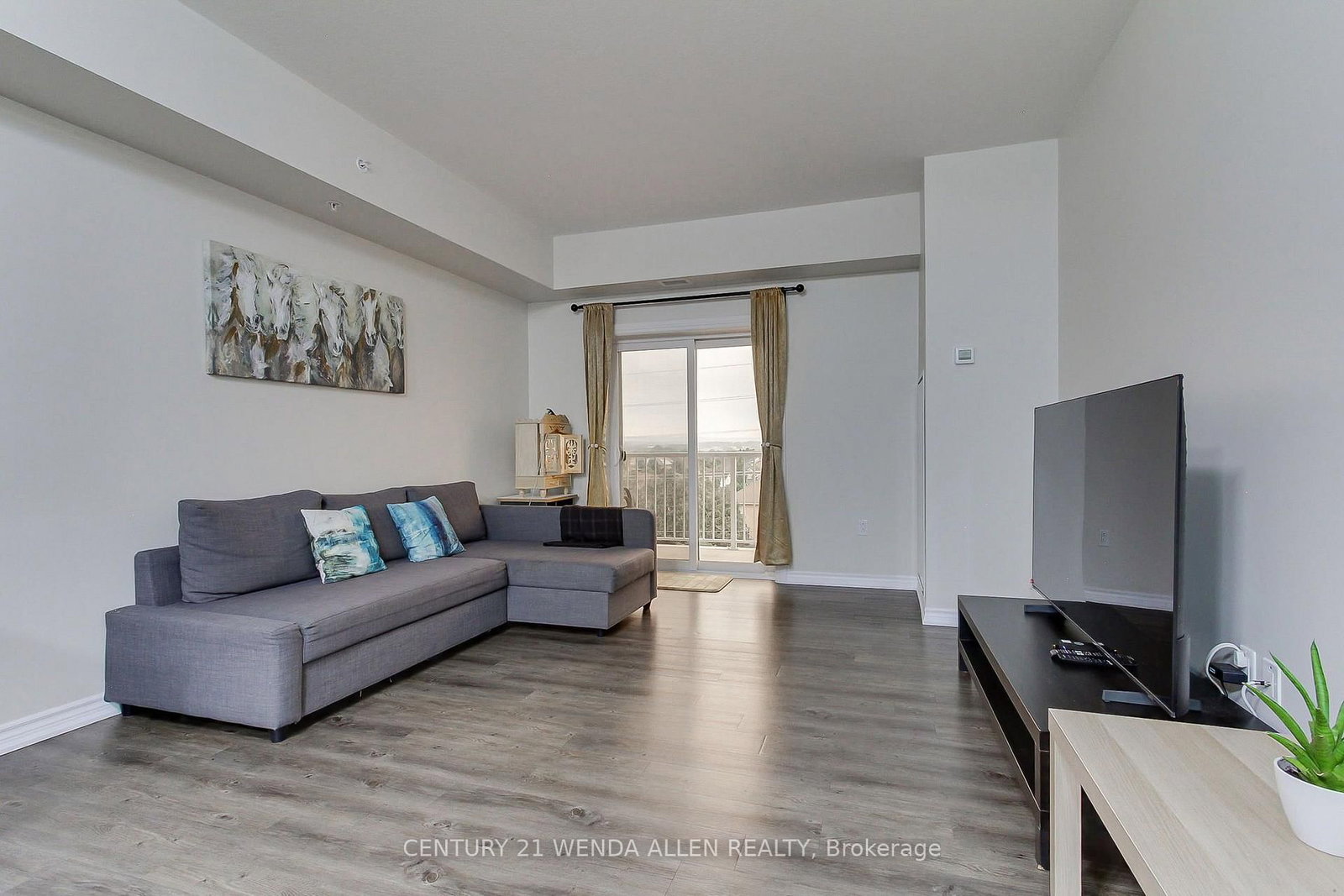 290 Liberty Street N • #420 • Clarington, ON photo 16