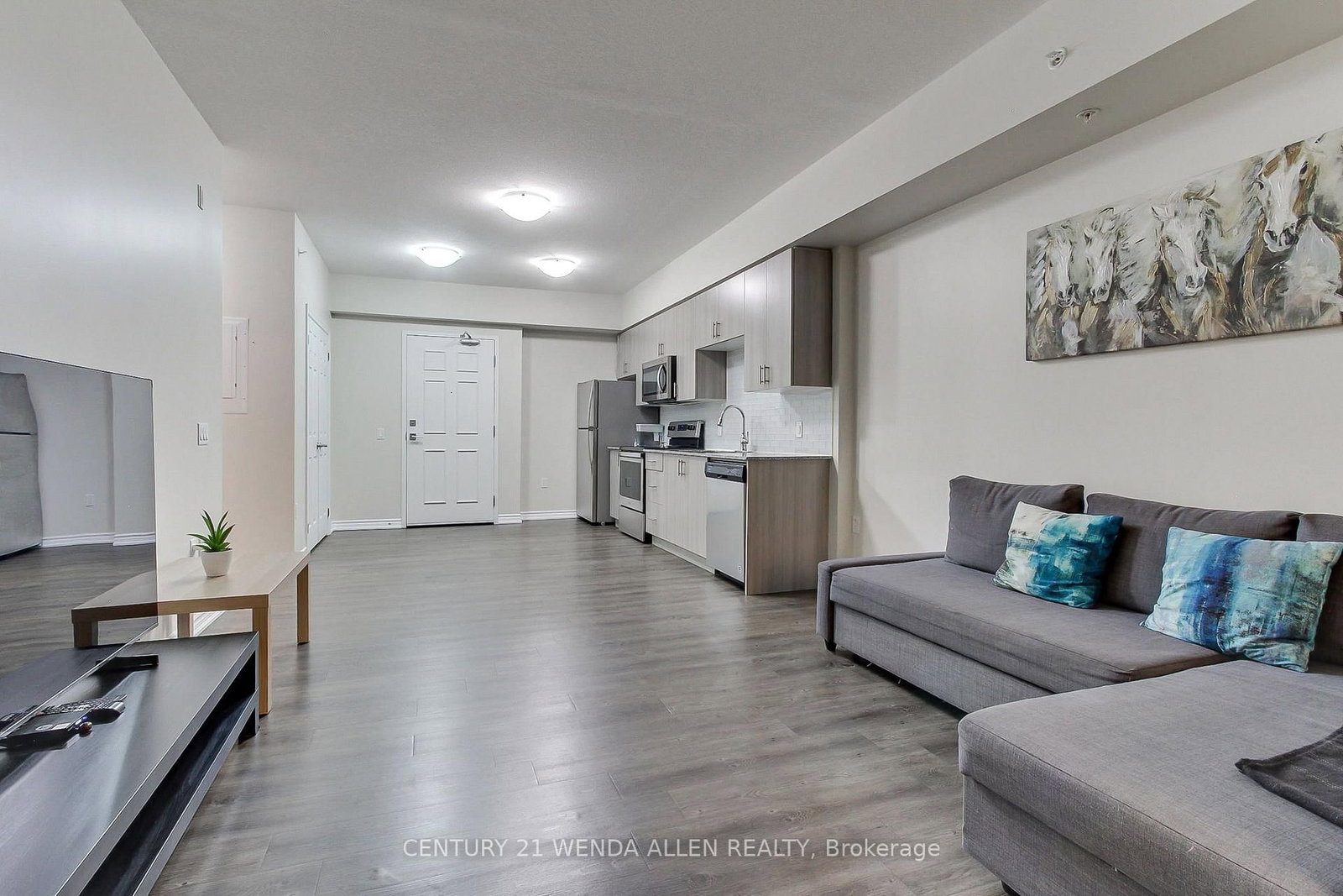 290 Liberty Street N • #420 • Clarington, ON photo 17