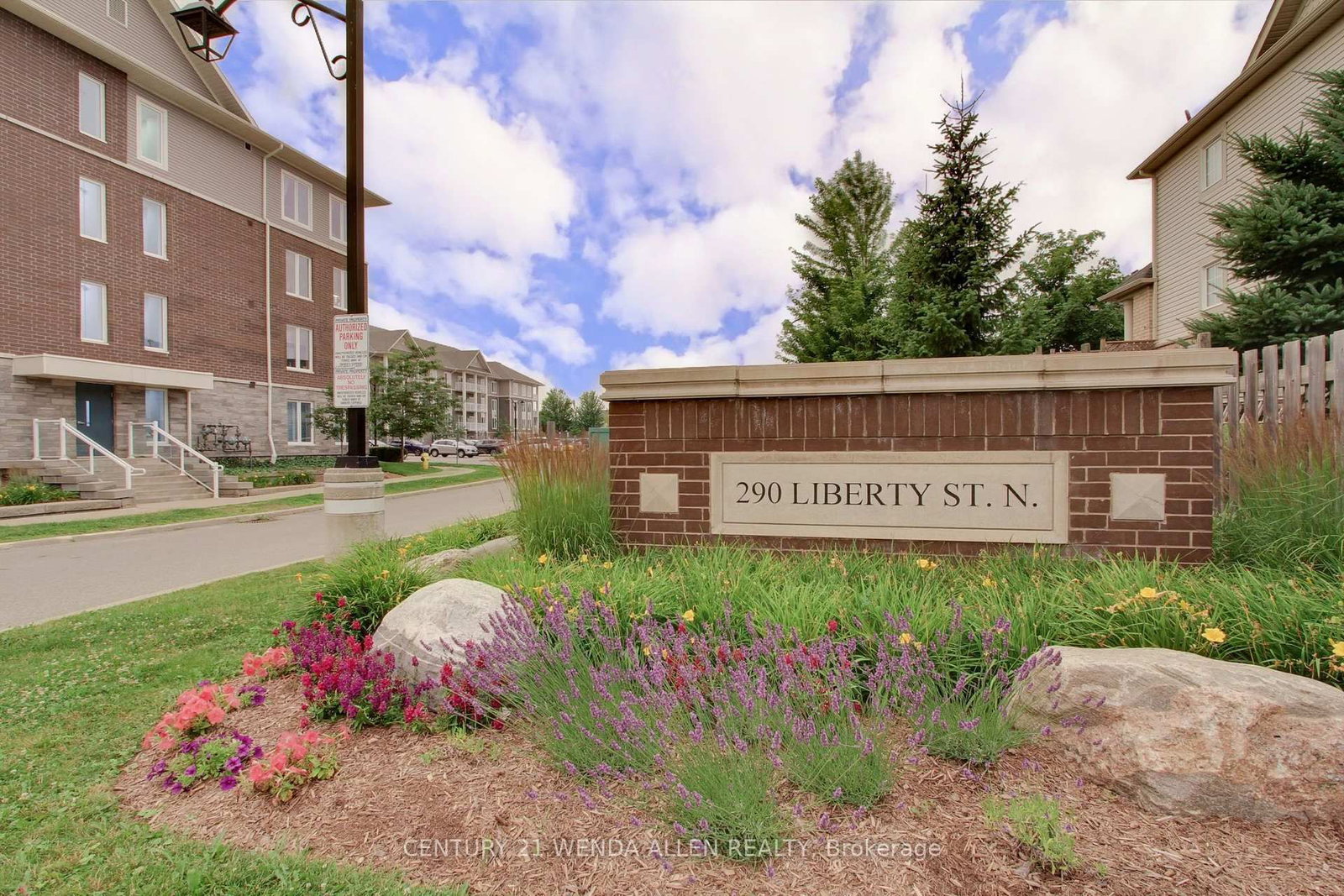 290 Liberty Street N • #420 • Clarington, ON photo 4
