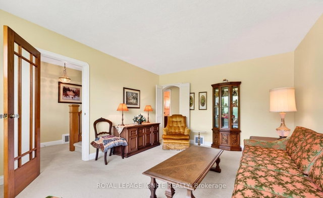 Main - 820 Simcoe Street N
