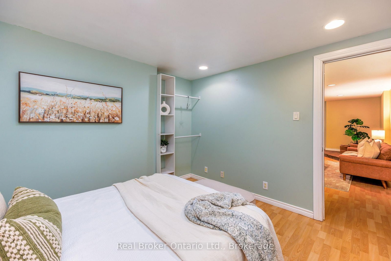 45 Centre Street • Clarington, ON photo 30