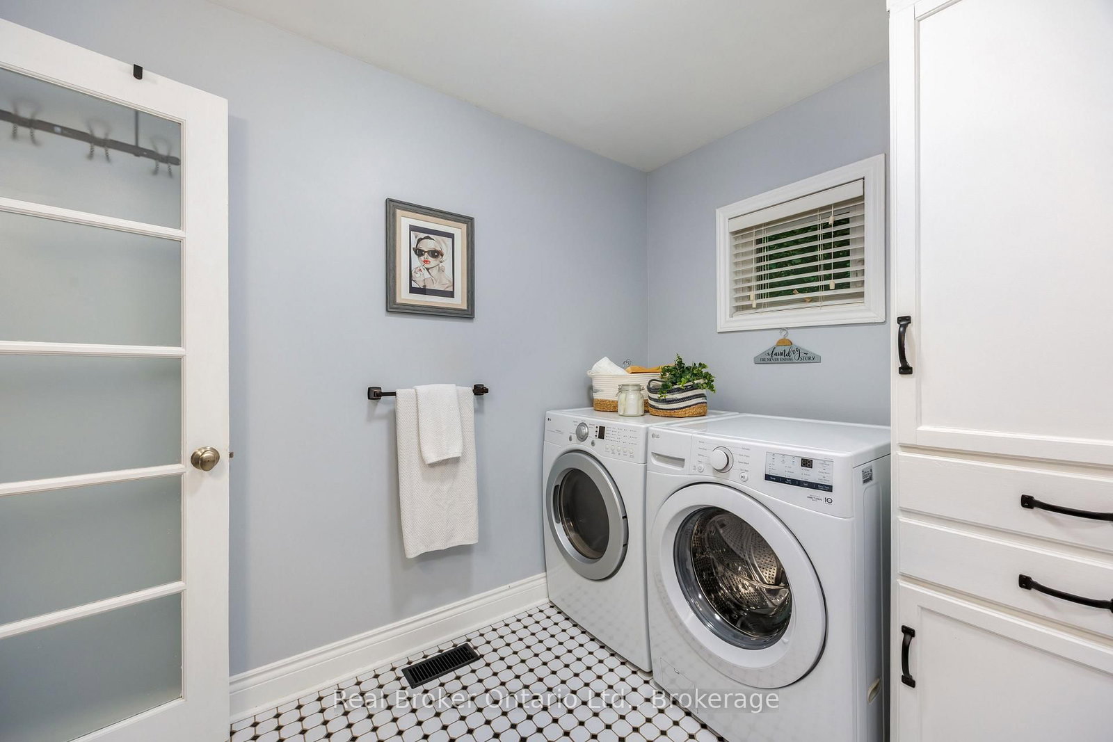 45 Centre Street • Clarington, ON photo 32